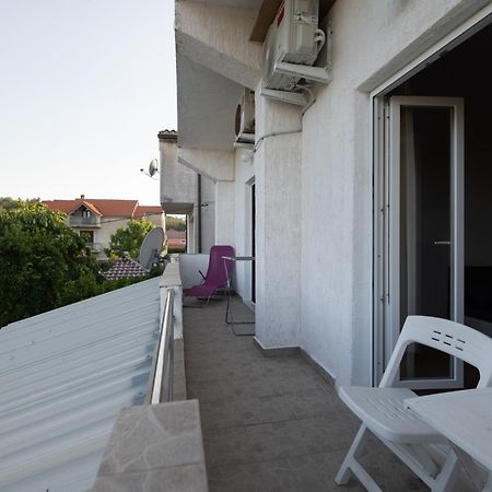 Marina'S Apartments Ražanac Szoba fotó