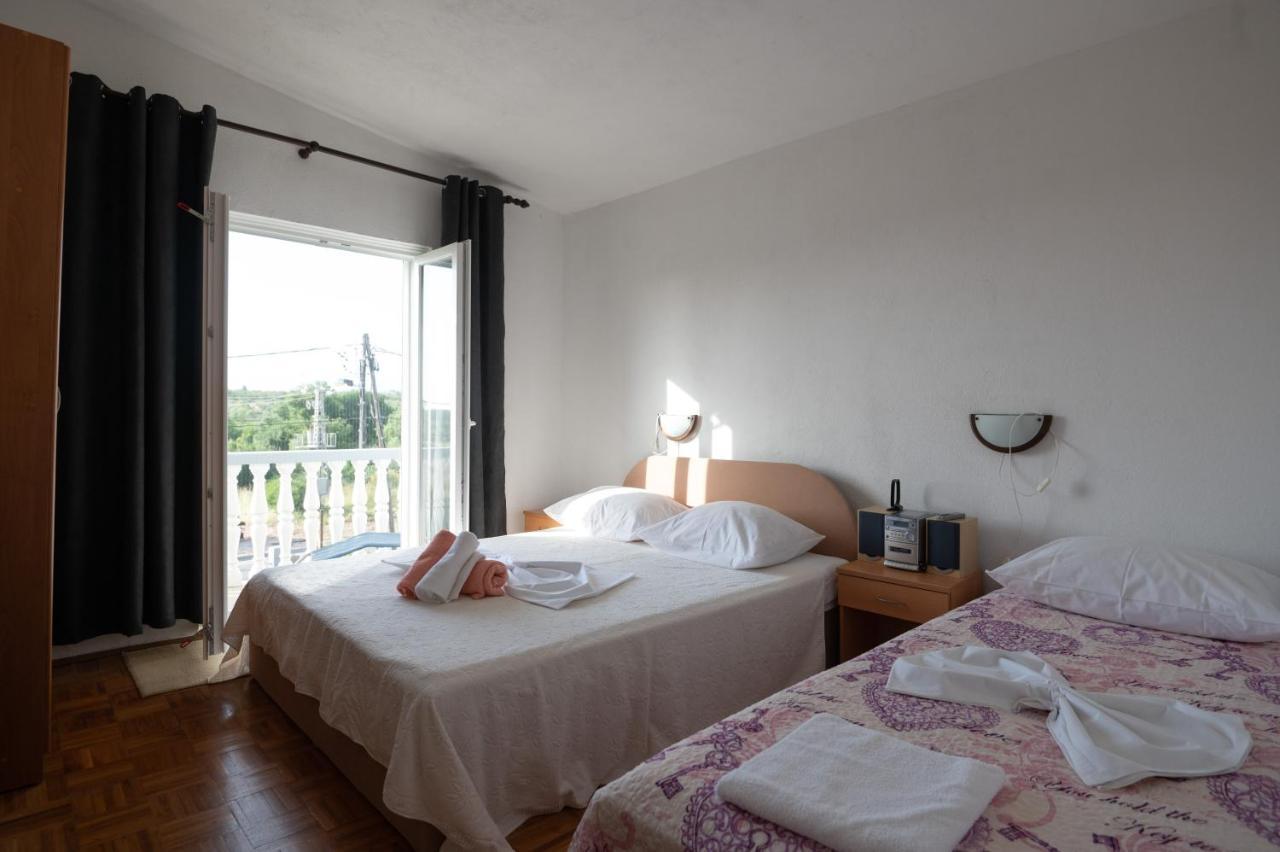 Marina'S Apartments Ražanac Kültér fotó