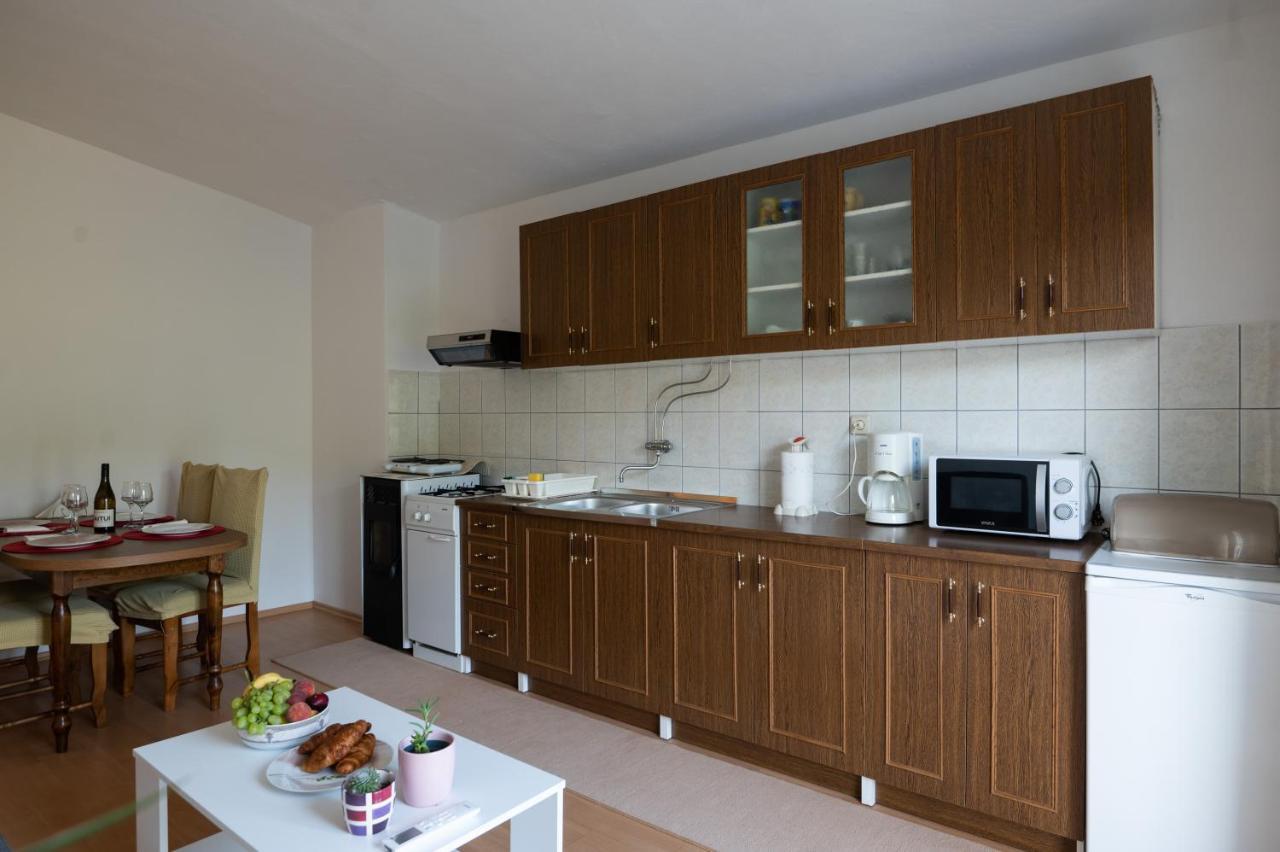 Marina'S Apartments Ražanac Kültér fotó
