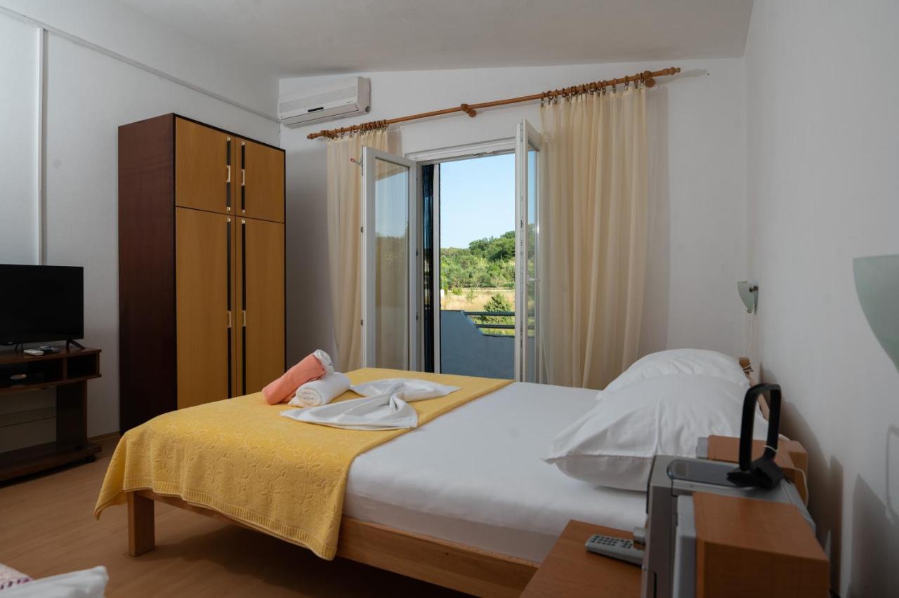 Marina'S Apartments Ražanac Kültér fotó