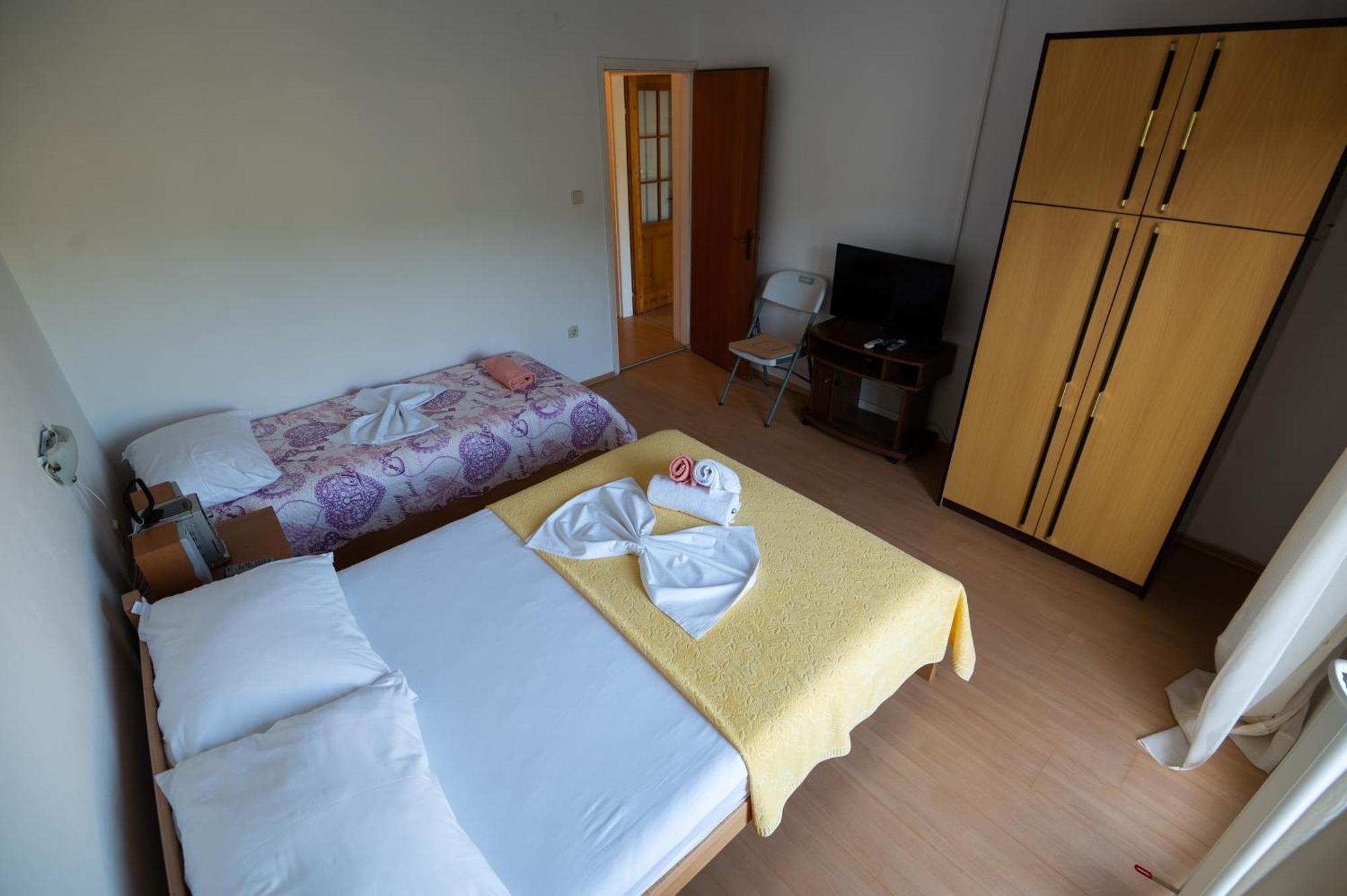 Marina'S Apartments Ražanac Szoba fotó